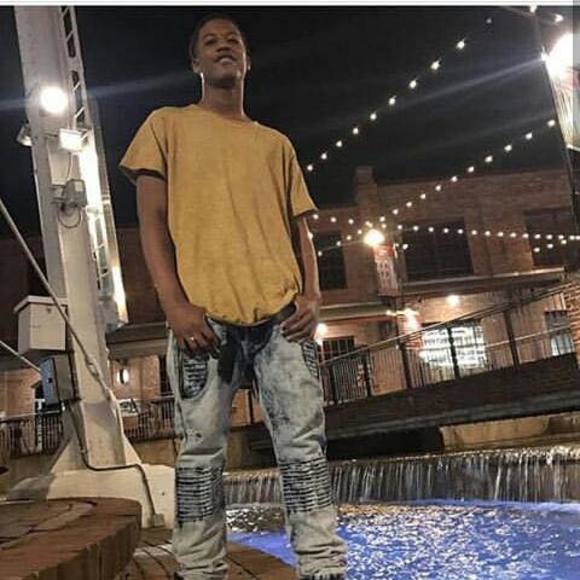 Meet your Posher, Monte - Picture 1 of 1